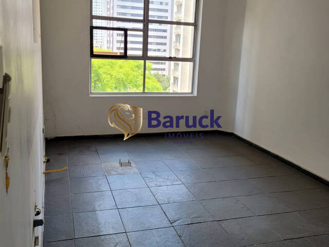 #695 - Conjunto Comercial para Venda em São Paulo - SP