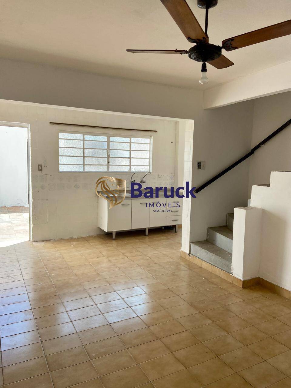 Casa para alugar com 3 quartos, 170m² - Foto 1