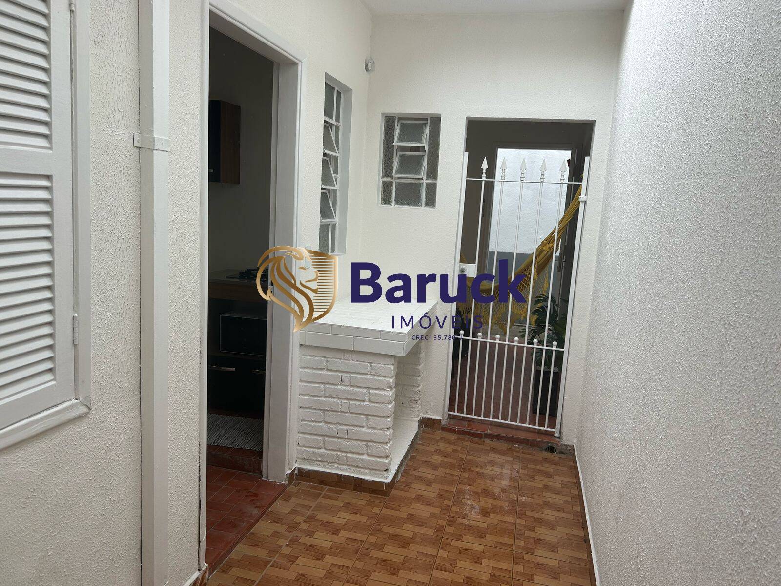 Casa para alugar com 1 quarto, 48m² - Foto 4
