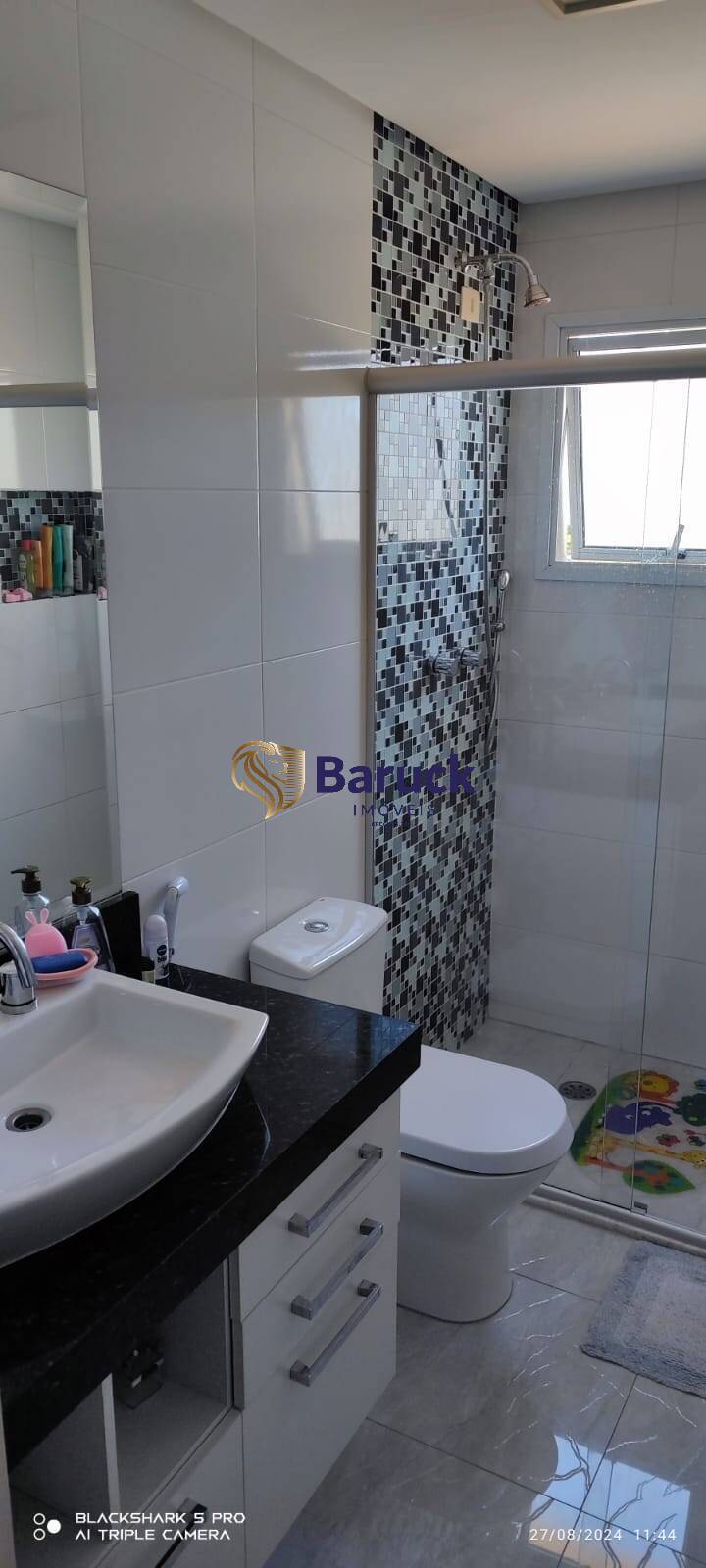 Apartamento à venda com 3 quartos, 104m² - Foto 2