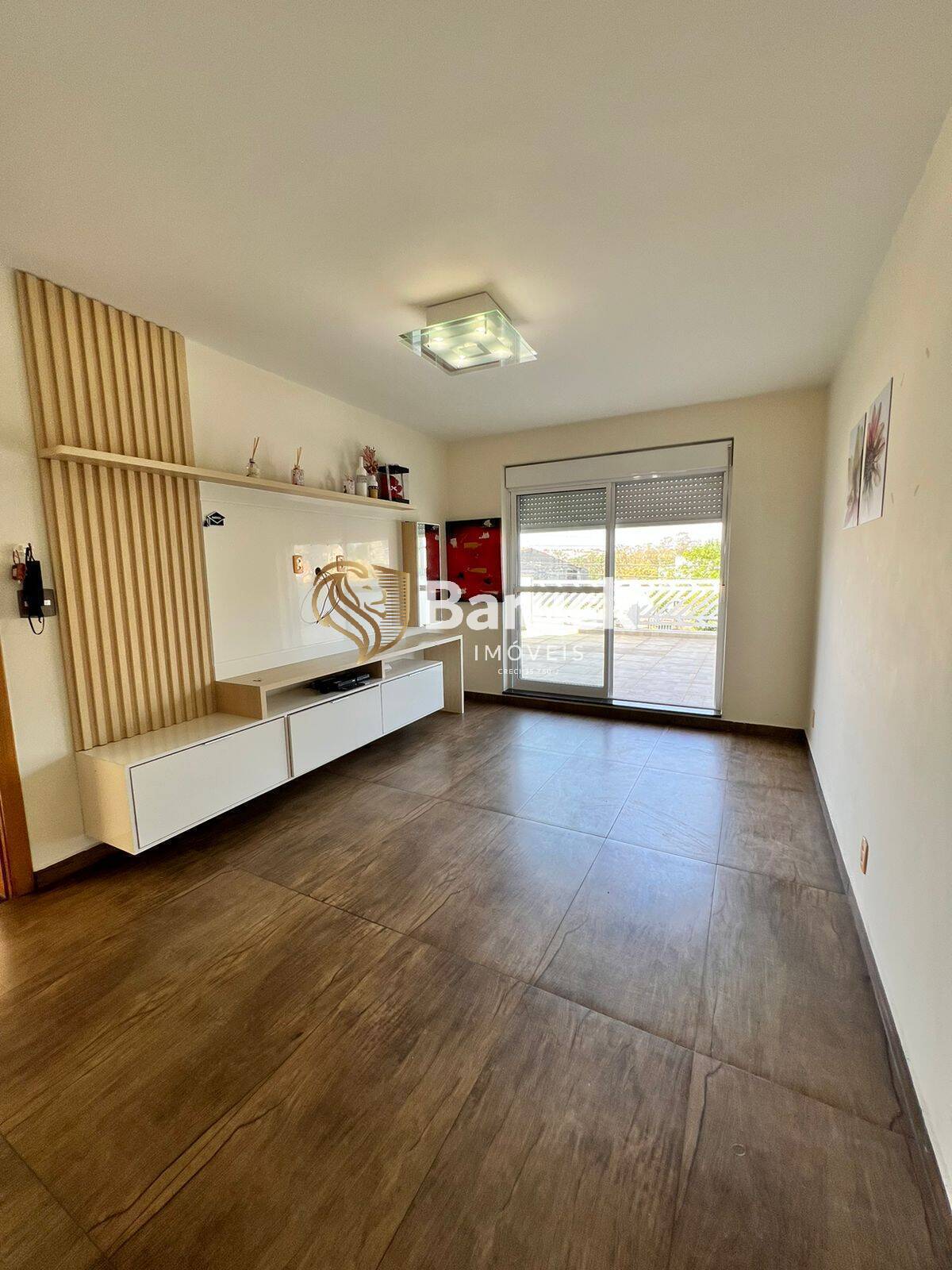 Sobrado, 3 quartos, 240 m² - Foto 1