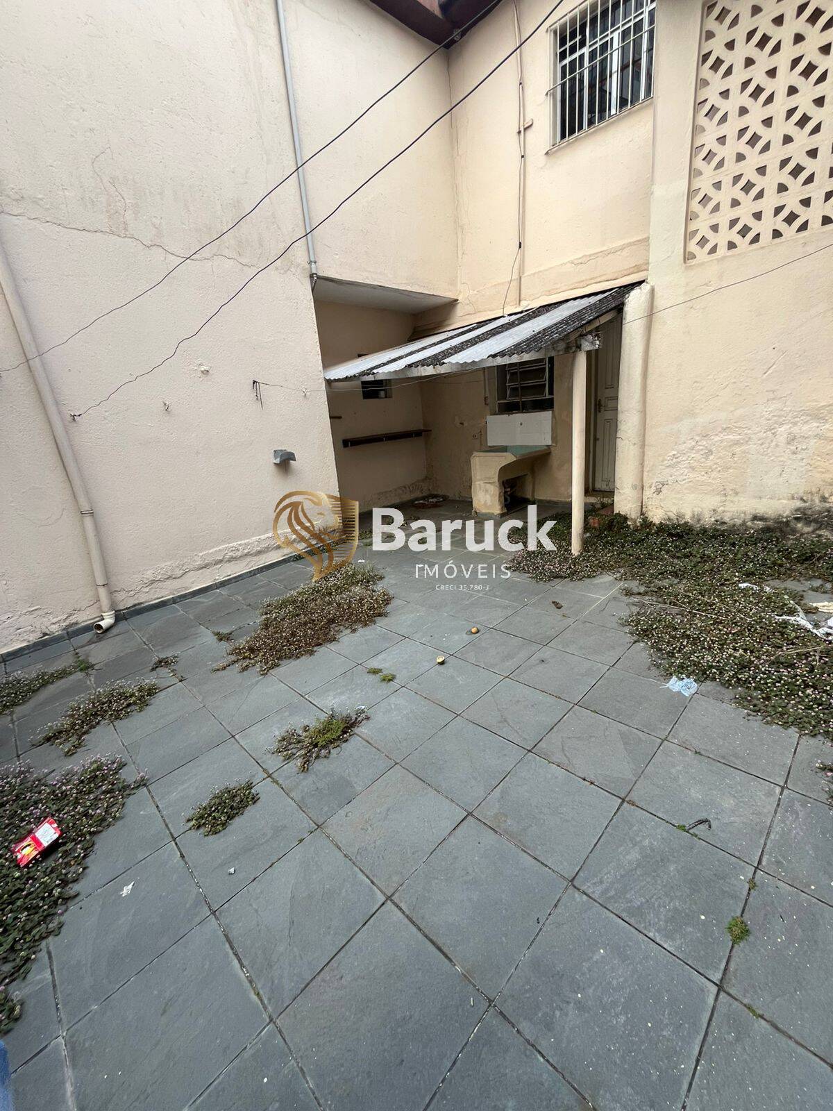 Casa à venda com 2 quartos, 130m² - Foto 9