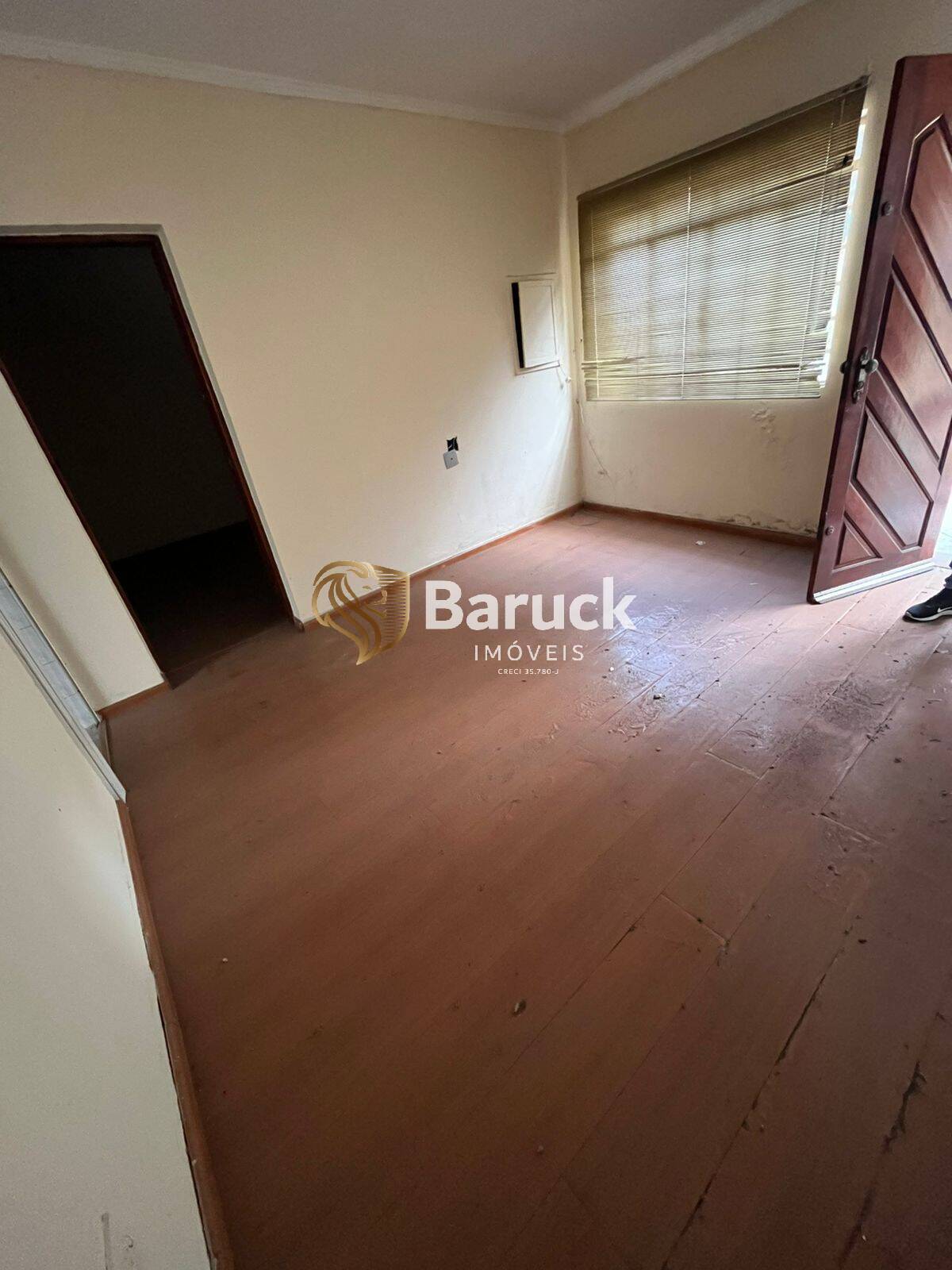 Casa à venda com 2 quartos, 130m² - Foto 2