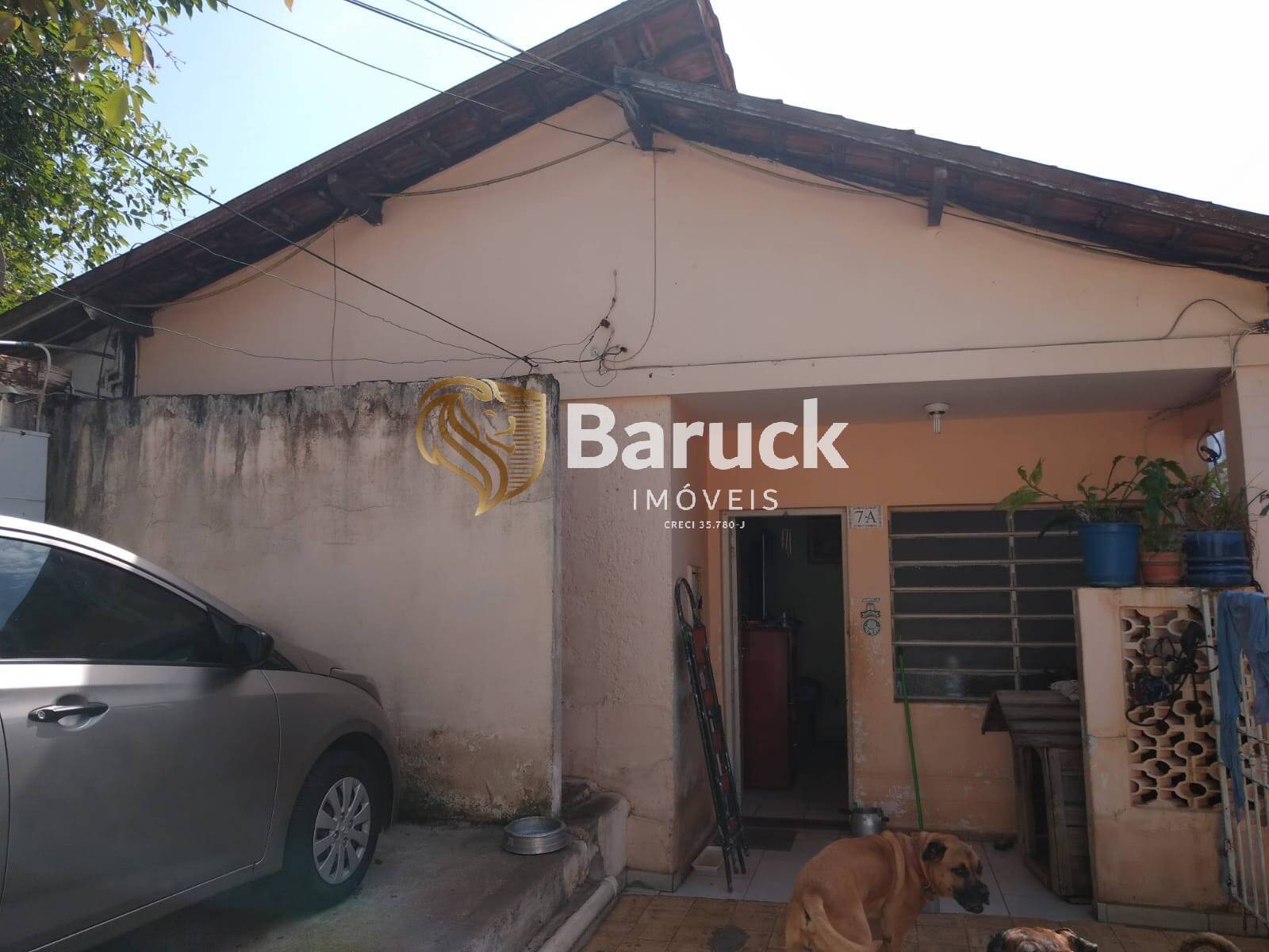 Casa à venda com 2 quartos, 300m² - Foto 1