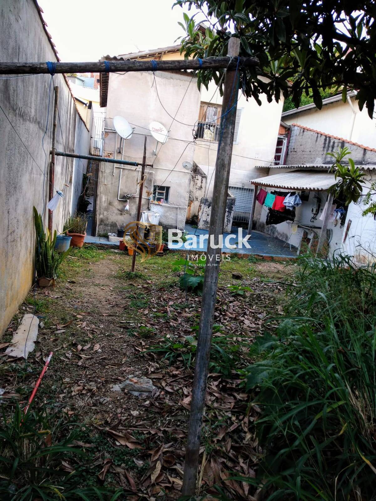 Casa à venda com 2 quartos, 300m² - Foto 4