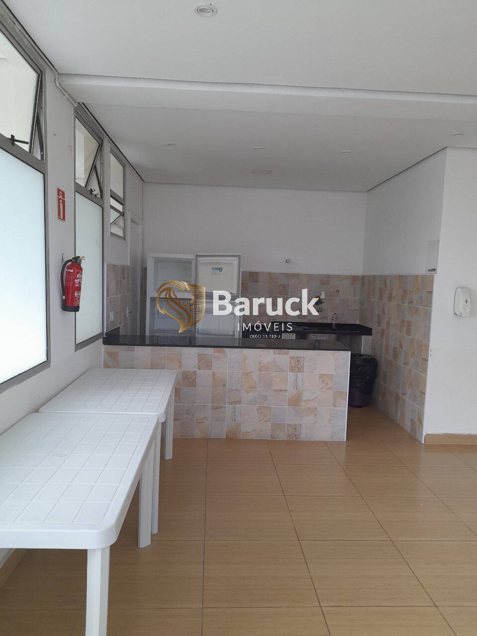 Apartamento à venda com 2 quartos, 42m² - Foto 11