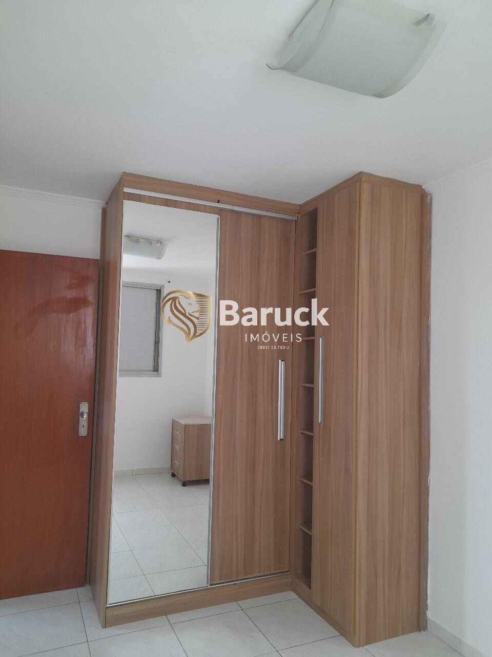 Apartamento à venda com 2 quartos, 42m² - Foto 2