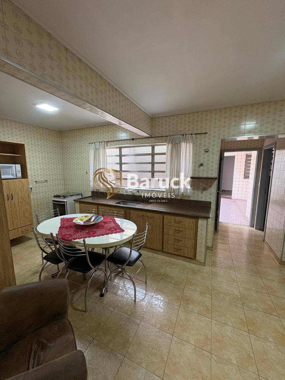 Sobrado à venda com 4 quartos, 243m² - Foto 4