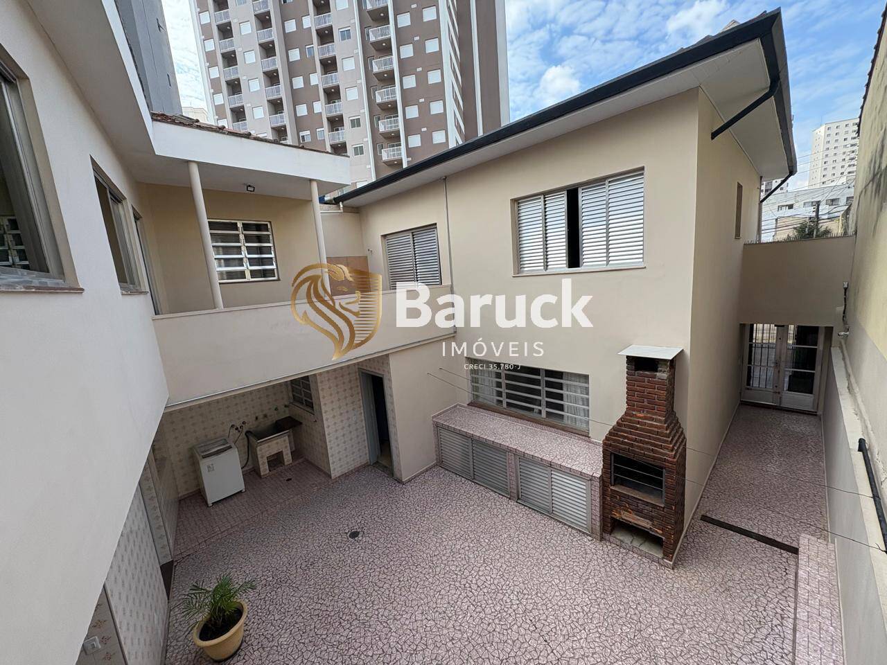 Sobrado à venda com 4 quartos, 243m² - Foto 5