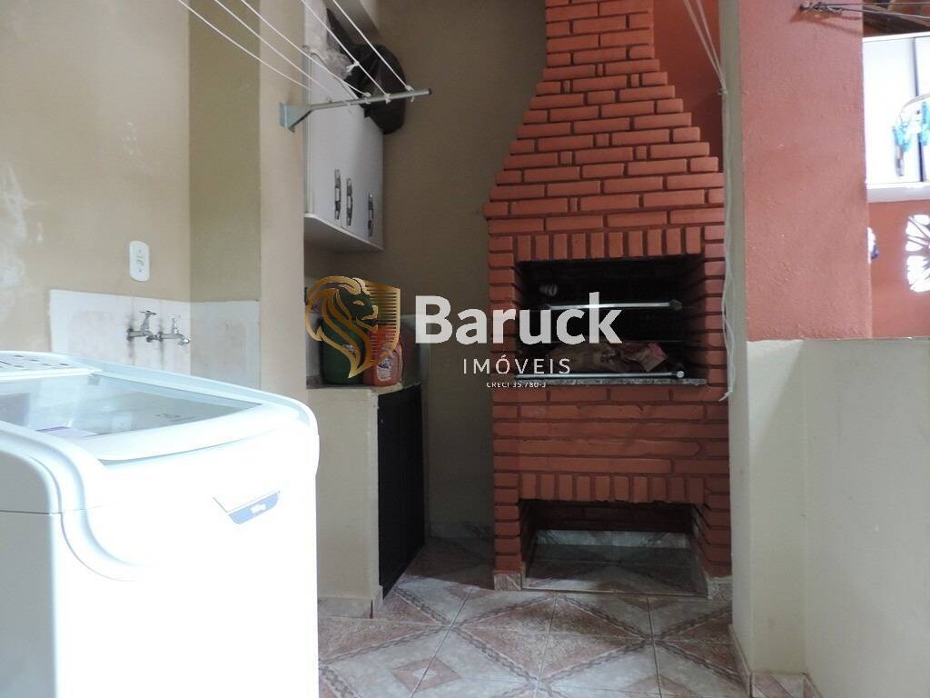 Casa à venda com 2 quartos, 100m² - Foto 7