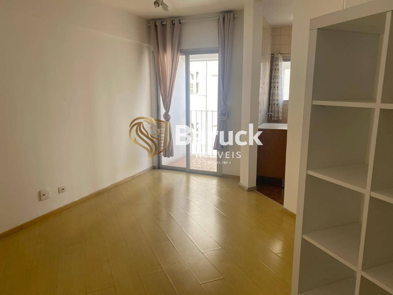 Apartamento para alugar com 1 quarto, 55m² - Foto 33