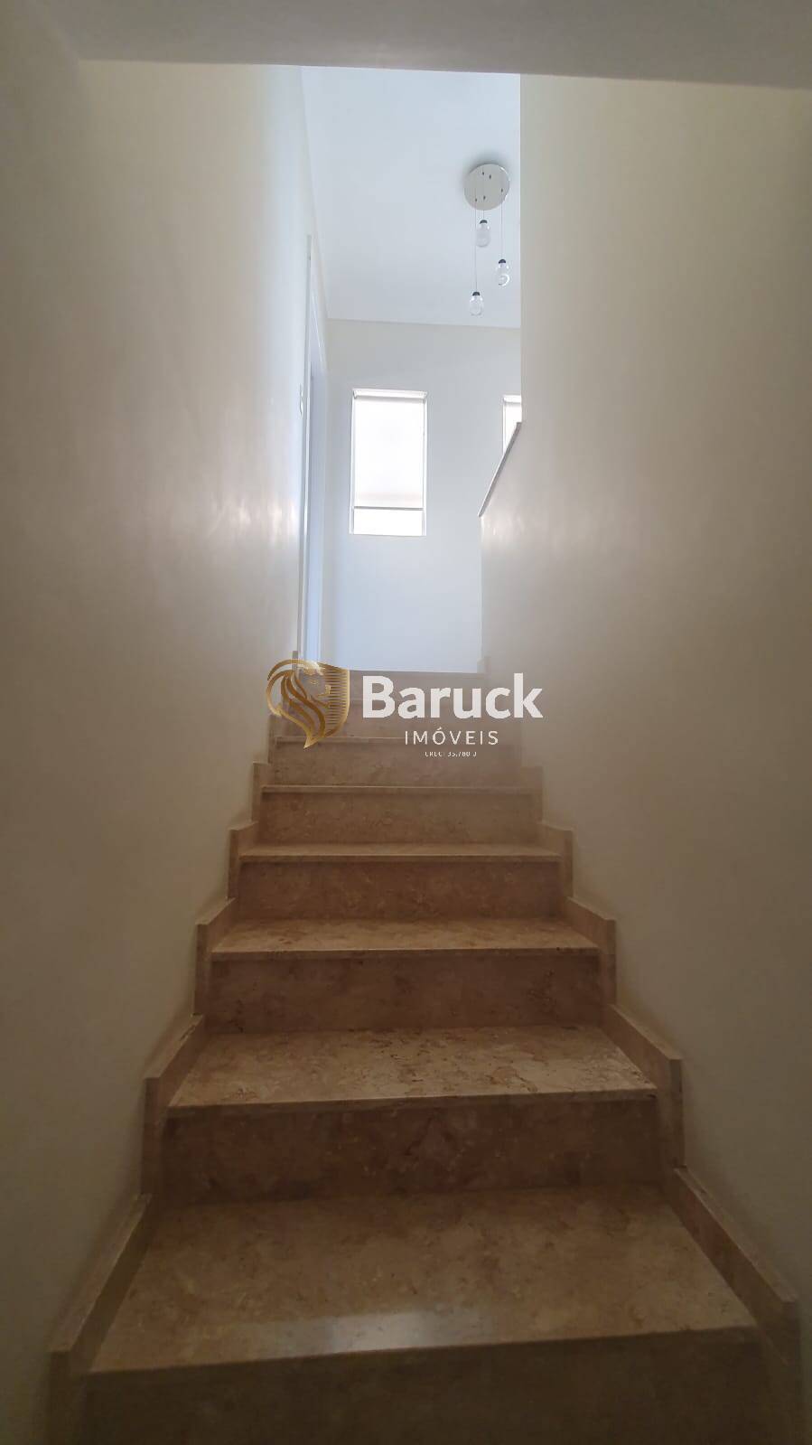 Sobrado à venda com 2 quartos, 145m² - Foto 9